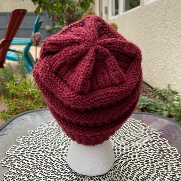 CC Classic Knit Hat Adult Womans - Picture 5 of 10